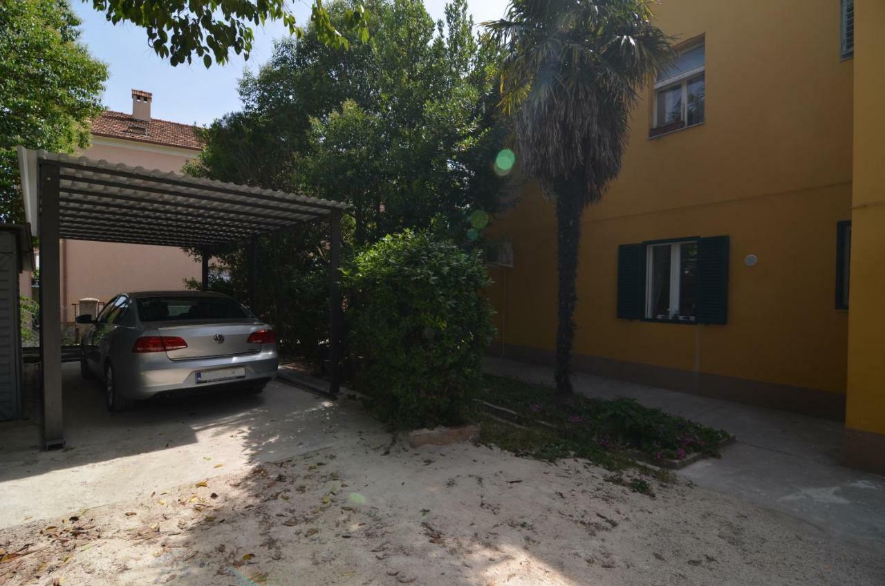 Apartment Zara Sun Εξωτερικό φωτογραφία